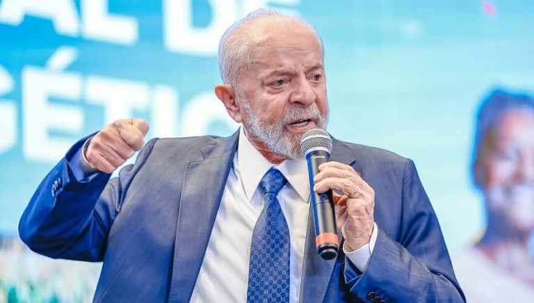 Lula sanciona reoneração gradual da folha de pagamento